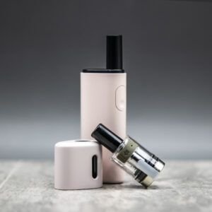 【小煙套組】VAPTIO AVOCADO BABY KIT 酪梨寶寶 主機  可調3段強度/氣孔 0.7Ω/1.2Ω空倉